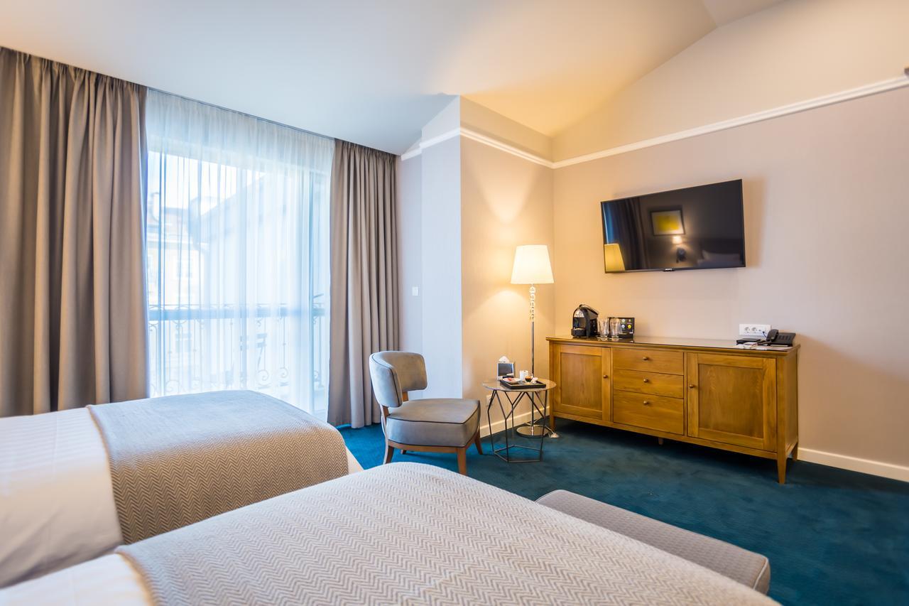 Hotel Residence Promenade Burgas by Eksteriør bilde A room at the hotel